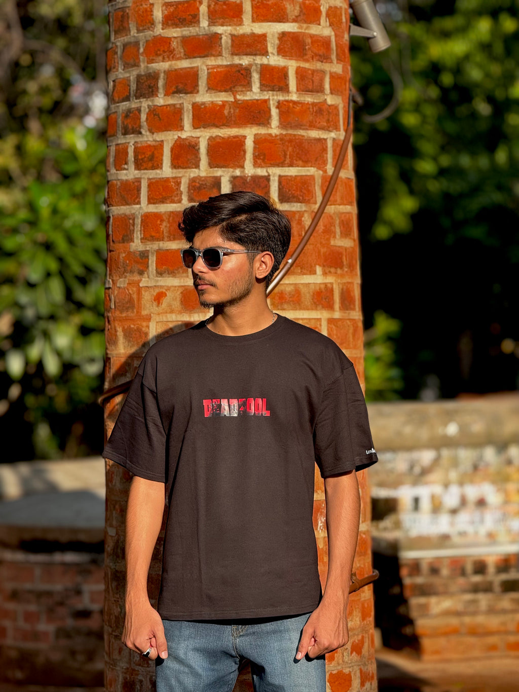 MARVEL's DEADPOOL - OverSized Fit T-Shirt