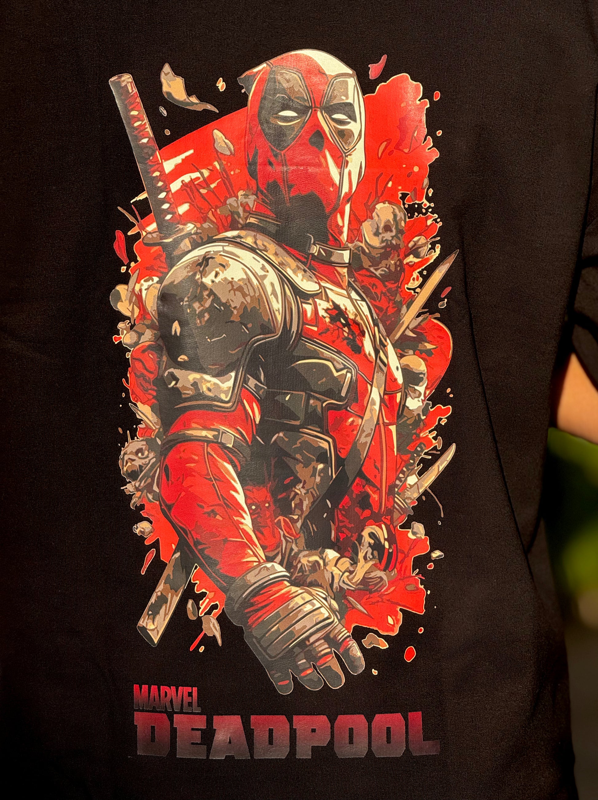 MARVEL's DEADPOOL - OverSized Fit T-Shirt