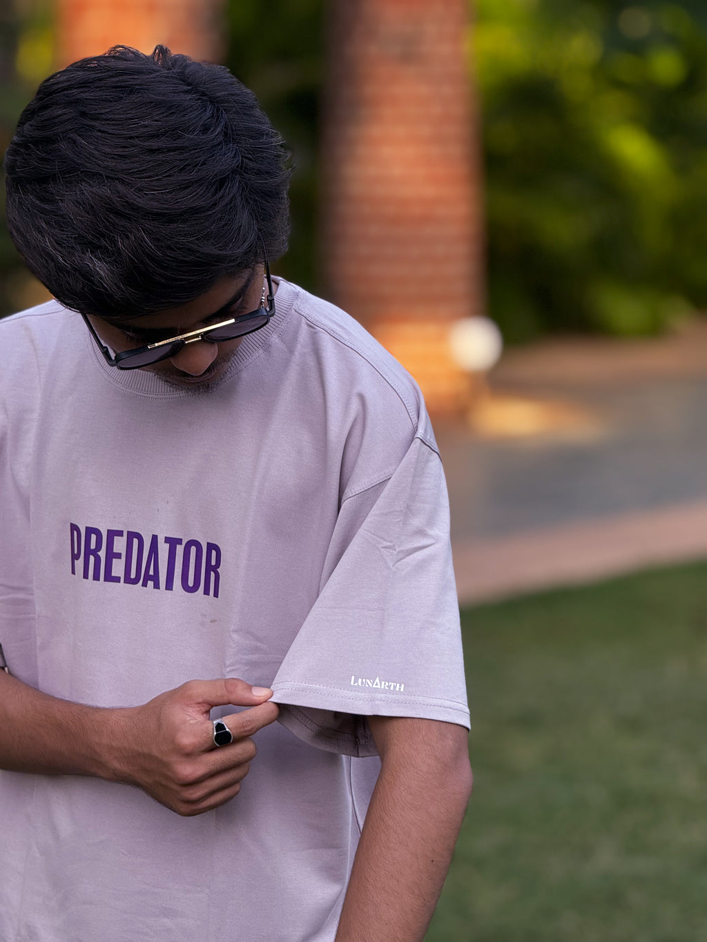 PREDATOR - OverSized Fit T-Shirt